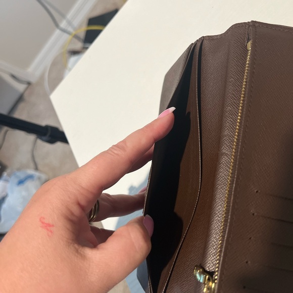 Authentic Louis Vuitton Damier Ebene Brazza Wallet - Picture 8 of 11